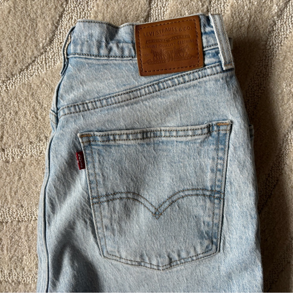 Straight Leg Slit Cut High Waisted Levi’s